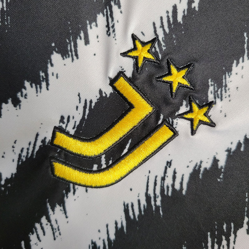 Juventus 23-24 home