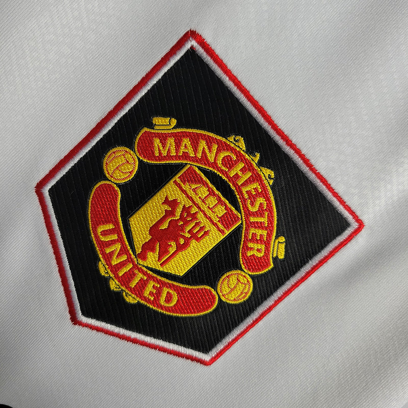 Manchester United 22-23 away